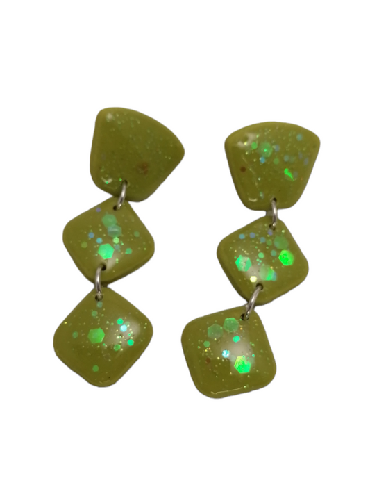 Adventurous sprinkling earrings