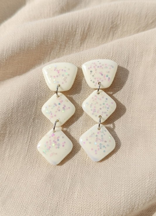 Adventurous sprinkling earrings