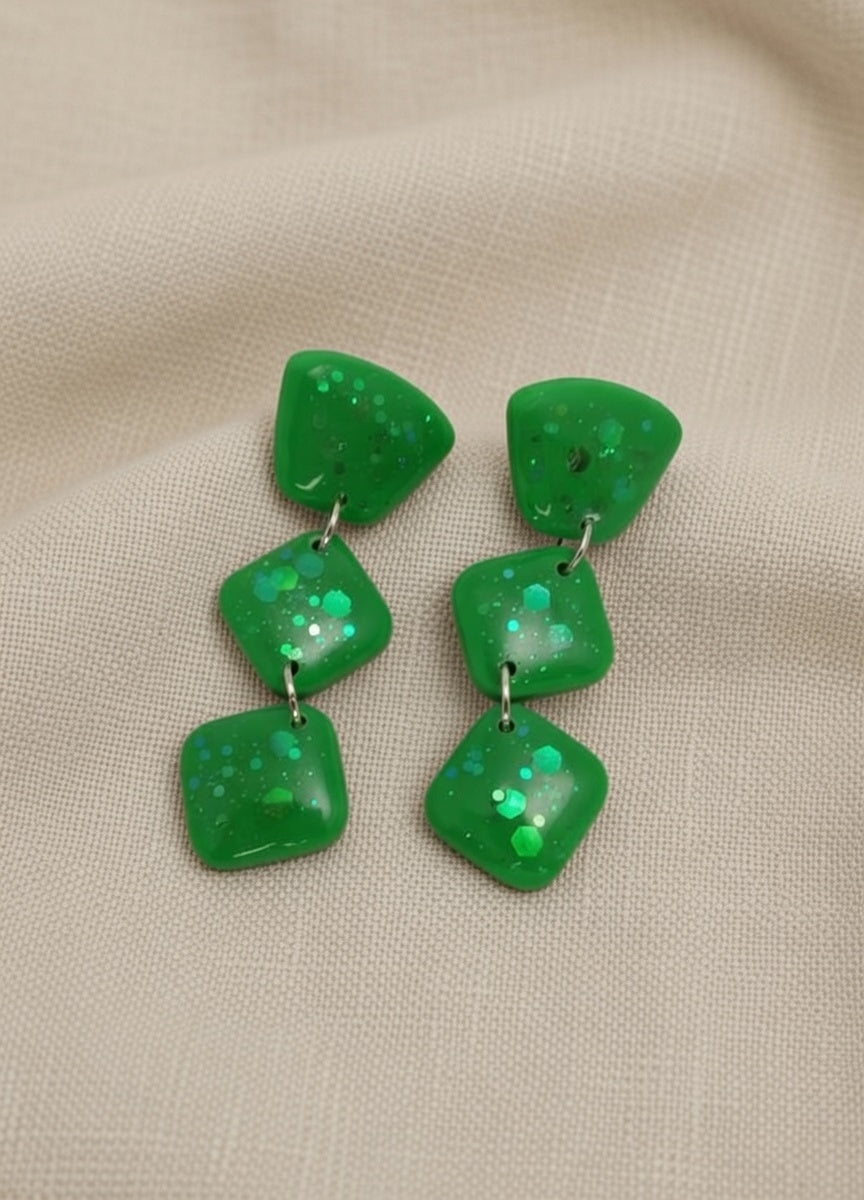 Adventurous sprinkling earrings