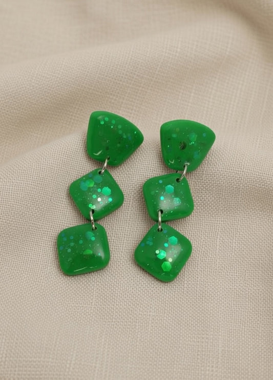 Adventurous sprinkling earrings