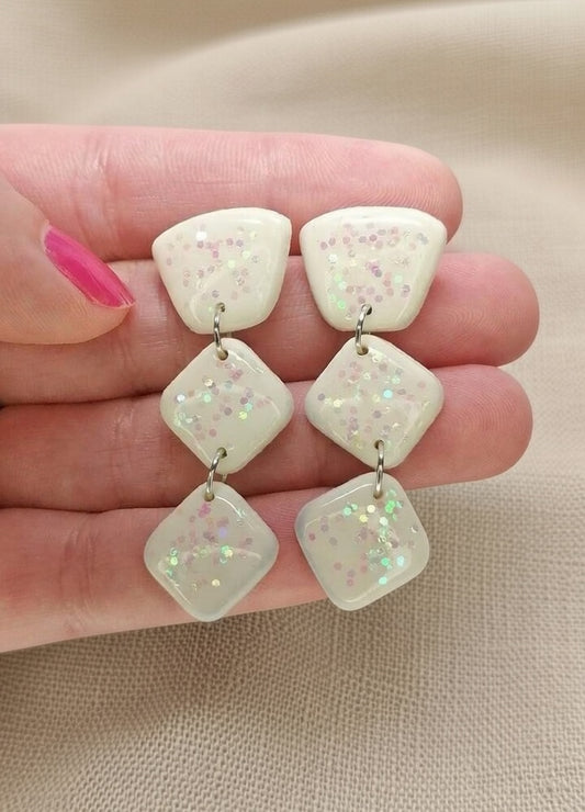 Adventurous sprinkling earrings